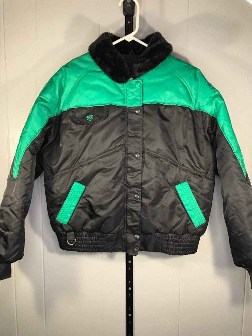 Vintage Arctic Cat Arctic Wear Snowmobile Jacket Faux Fur Collar Women Md/Lg